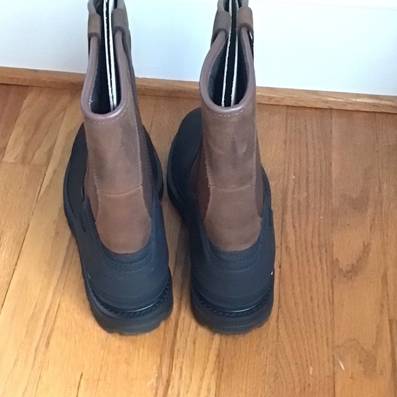 Carhartt Waterproof Insulated 11-inch Steel Toe Wellington - Picture 4 of 7